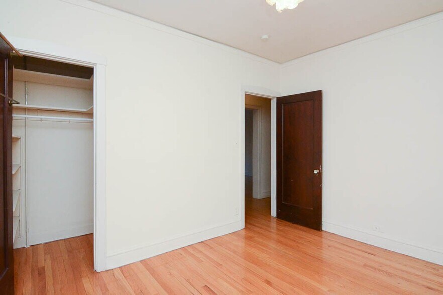 Building Photo - 1030 Dempster St