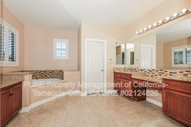 Building Photo - 29607 Troon Ct