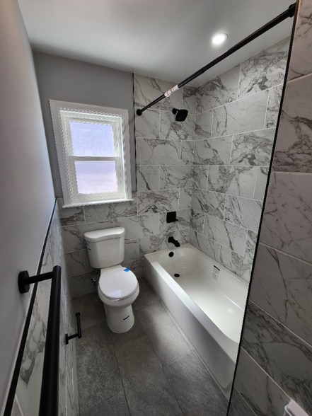 Building Photo - 26 Lennon Ave