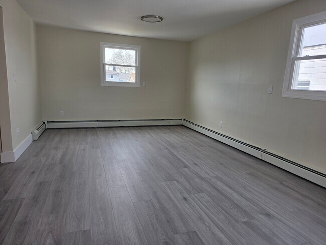 Building Photo - 1615 78th St