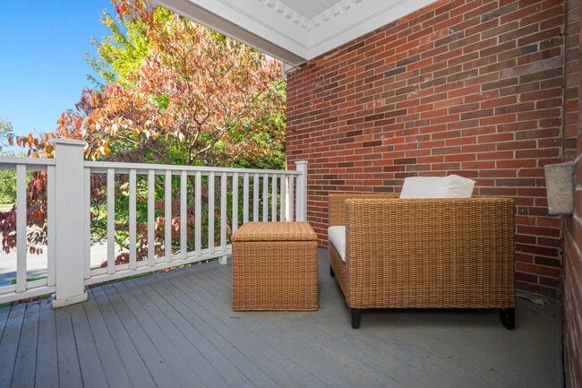 Building Photo - 1411 Fontaine Rd