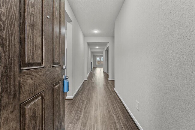 Building Photo - 15335 Oakheath Colony Ln