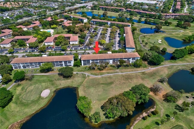 Building Photo - 400 SW 134th Way