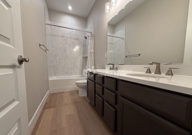 Building Photo - 681 Bacarra St