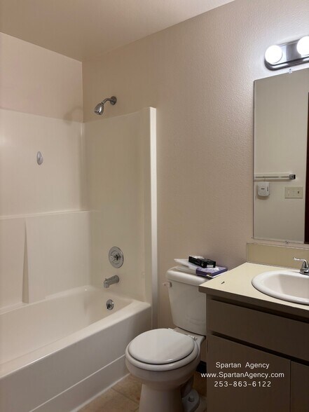 Building Photo - 11607 89th Avenue Ct E