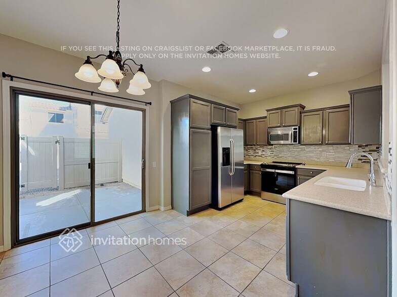 Building Photo - 26412 N 53rd Glen