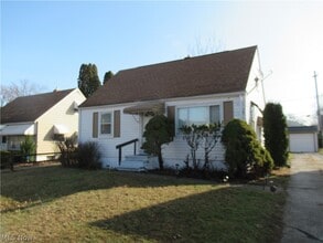 Building Photo - 4413 W 187th St