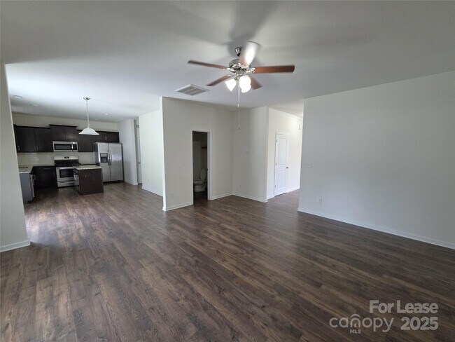 Building Photo - 2208 Apple Glen Ln