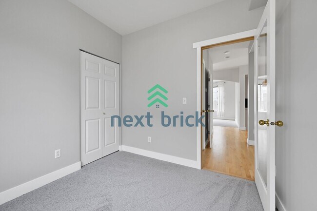 Building Photo - Spacious 5-Bed Home in Lynnwood with 2.5 Baths – Your Ideal Family Retreat!