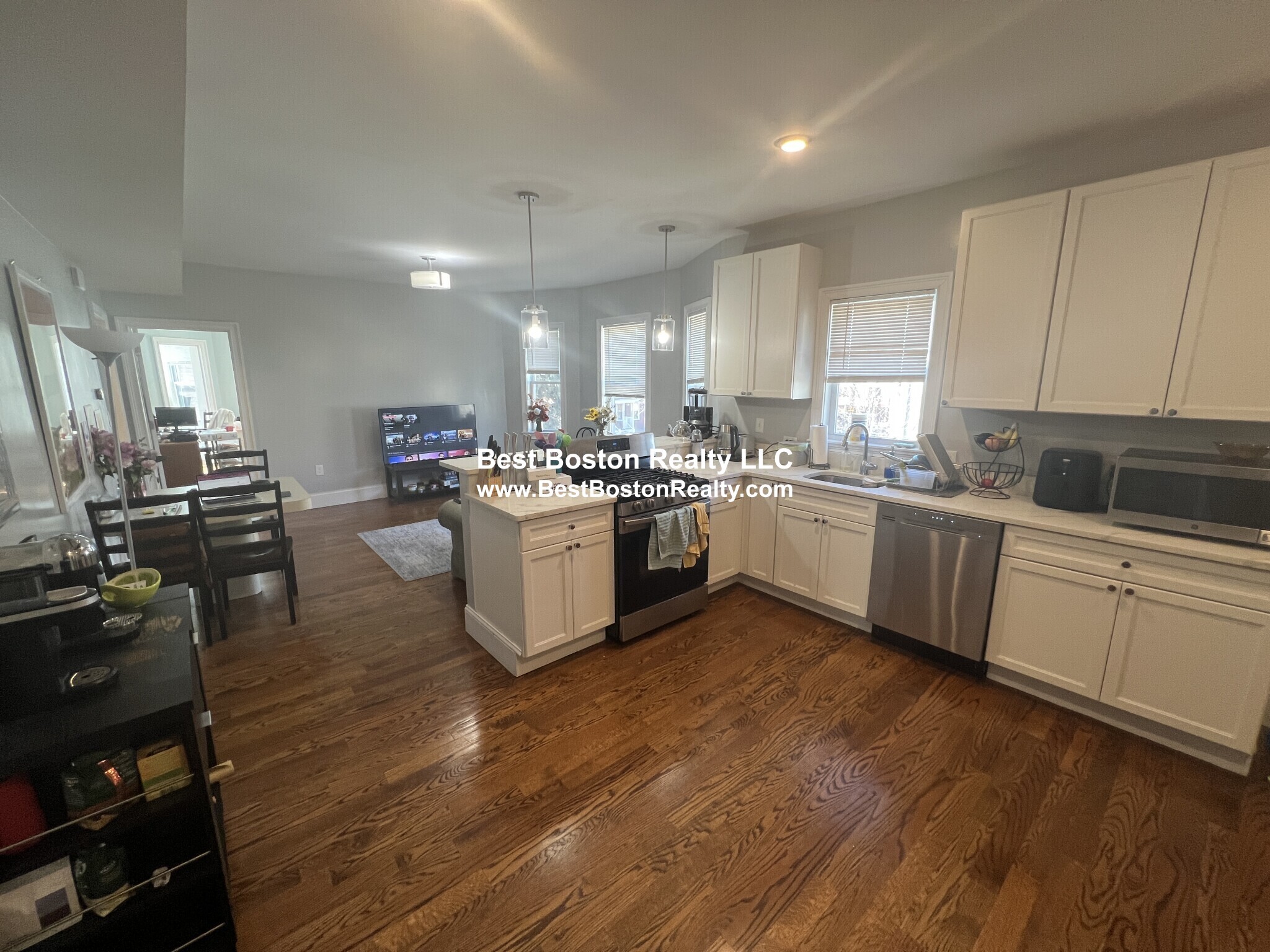 Building Photo - 337 Highland Ave