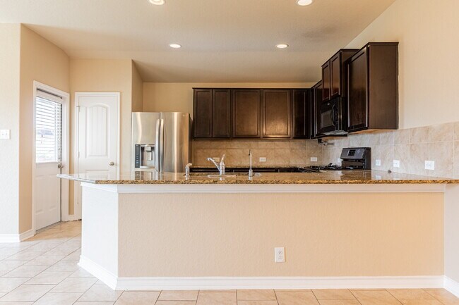 Building Photo - 15458 Bobwhite Quail