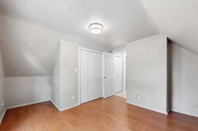 Building Photo - 919 S Bishop St