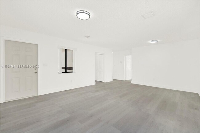 Building Photo - 1226 SW 76th Ct