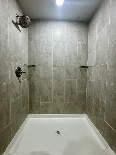 Building Photo - 1208 W Lazy L St