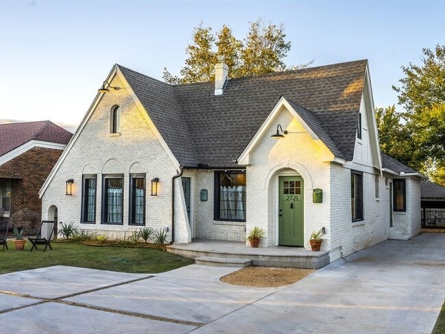 Primary Photo - 2721 NW 19th St