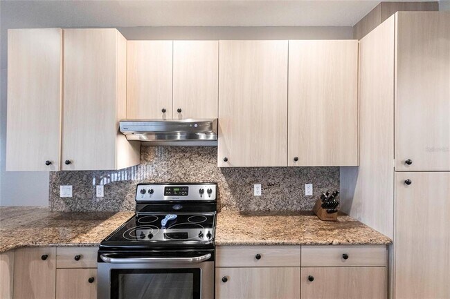 Building Photo - 1503 Suzi St