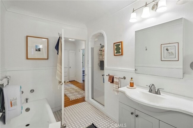 Building Photo - 6145 W 6th St