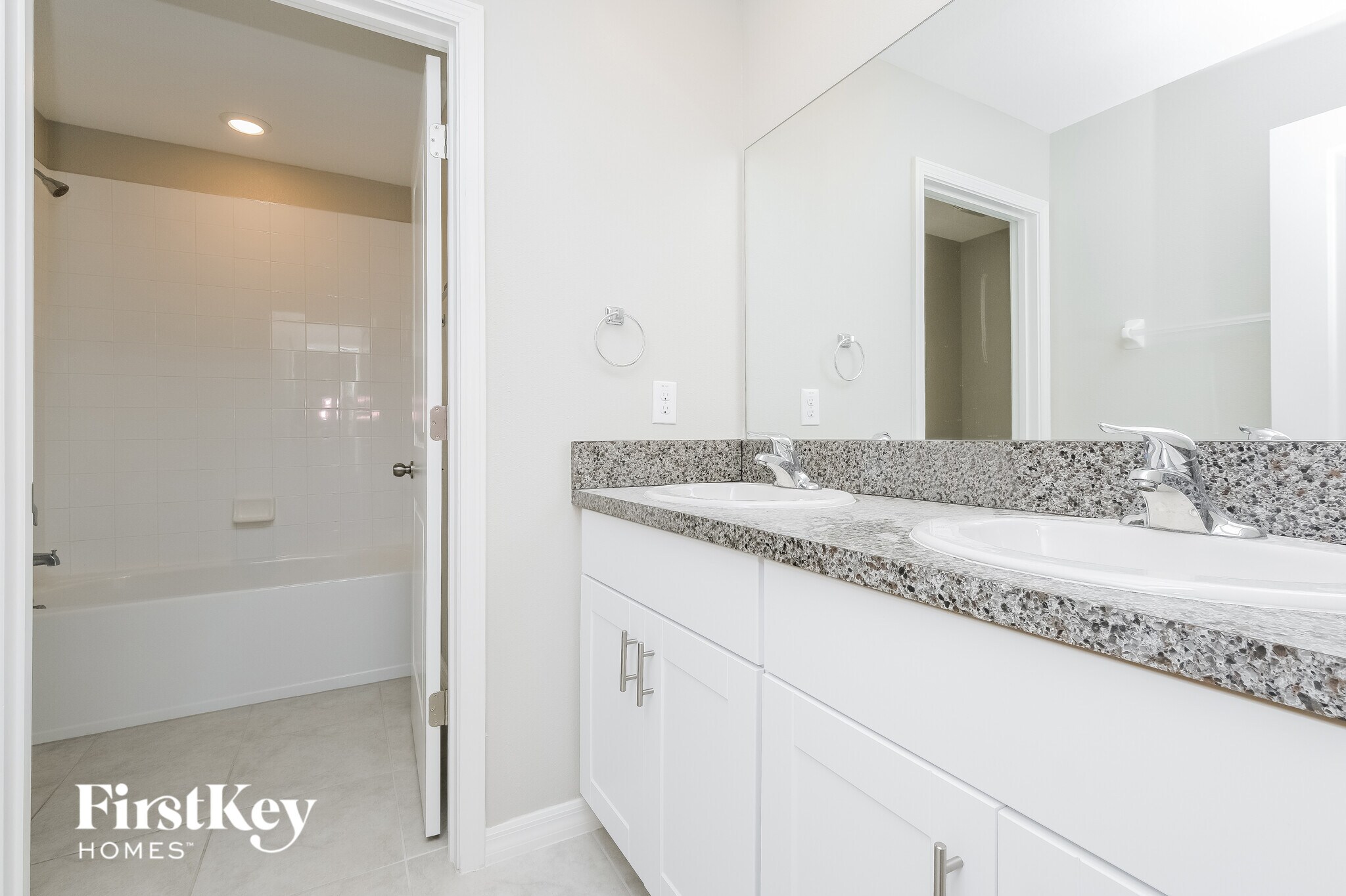 Building Photo - 14482 English Lavender Dr