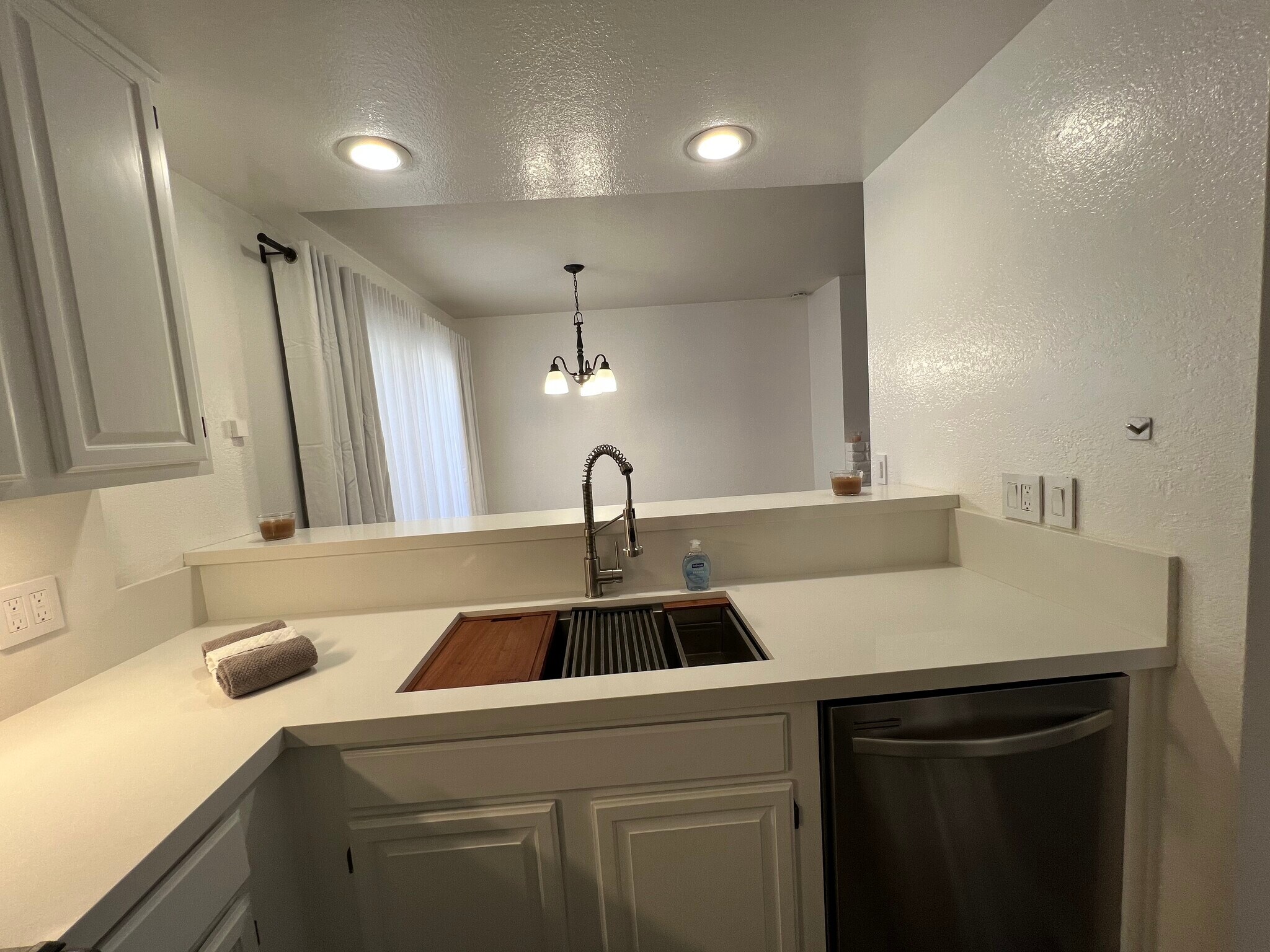 KITCHEN TO DINING ROOM - 627 Coronado Ave