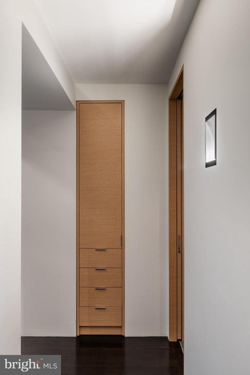 Building Photo - 2101 Connecticut Ave NW