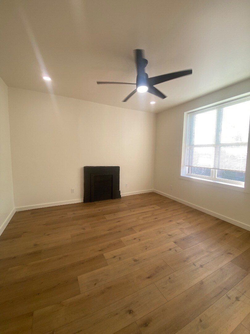 Building Photo - 4716 Louisiana Ave