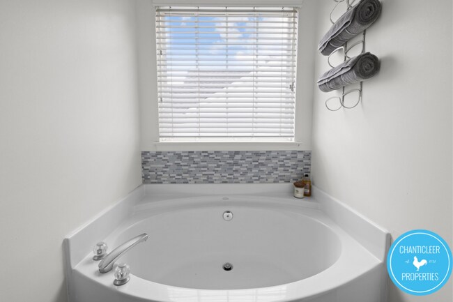 Building Photo - 5332 Seaspray Ln