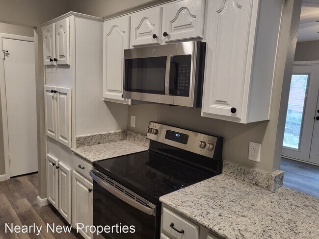 Building Photo - 3 br, 2 bath House - 1213 Carroll Dr