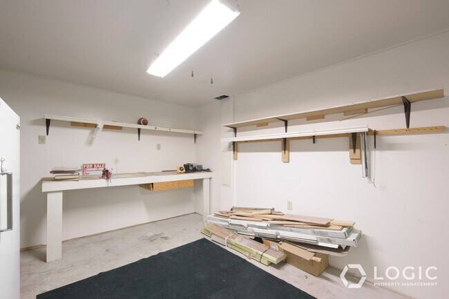 Building Photo - Spacious Home in Tooele!