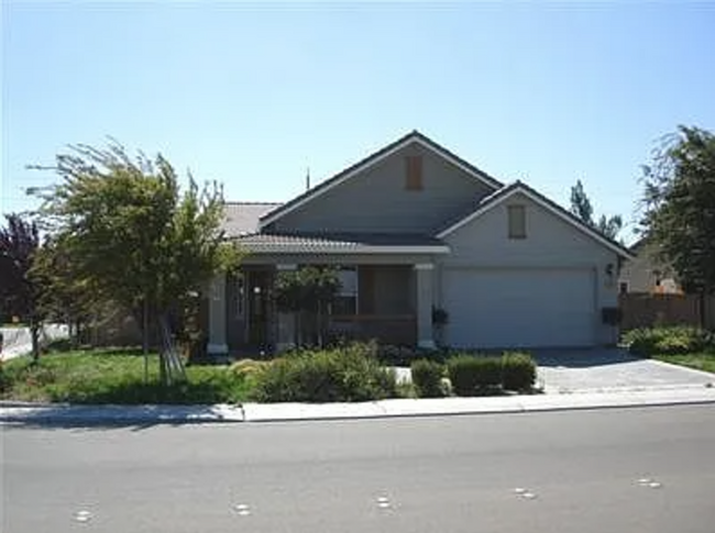 Primary Photo - 1350 Tesoro Dr