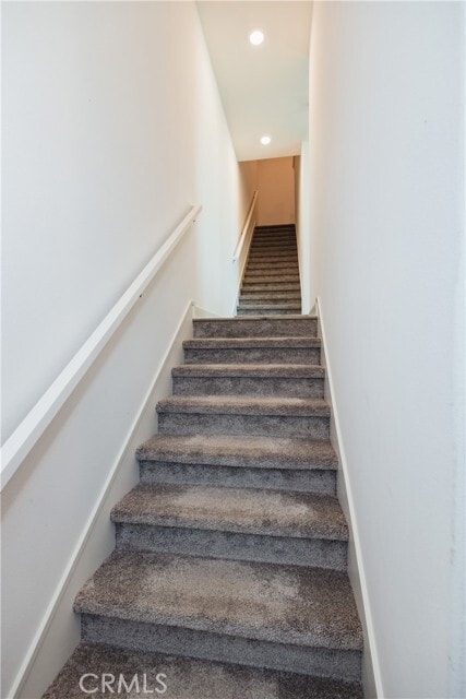 Building Photo - 205 Carmona