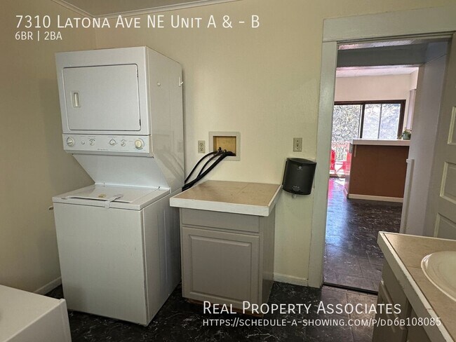 Building Photo - 7310 Latona Ave NE