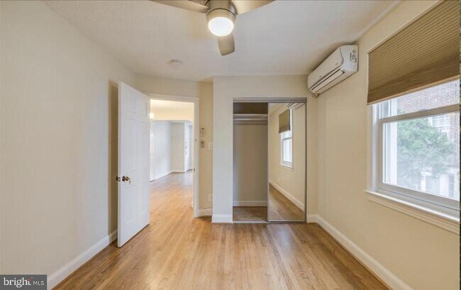 Building Photo - 1509 N Rhodes St