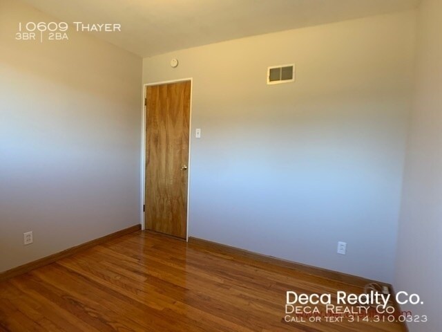 Building Photo - 3 Bedroom House