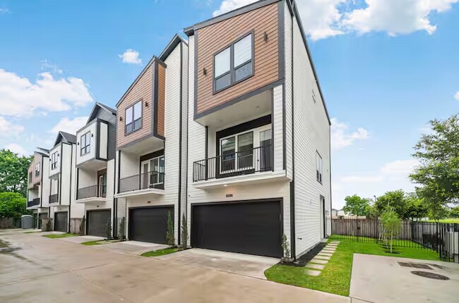 Building Photo - 4013 Griggs Rd