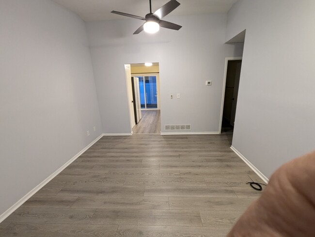 Living room - 28 Cheshire St