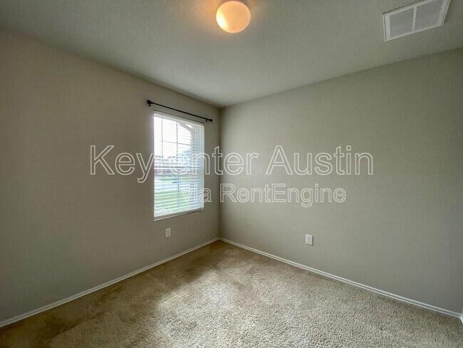 Building Photo - 5708 Shanjia Dr