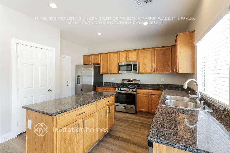 Building Photo - 5621 Distant Drum St