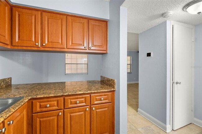 Building Photo - 120 S Church Ave