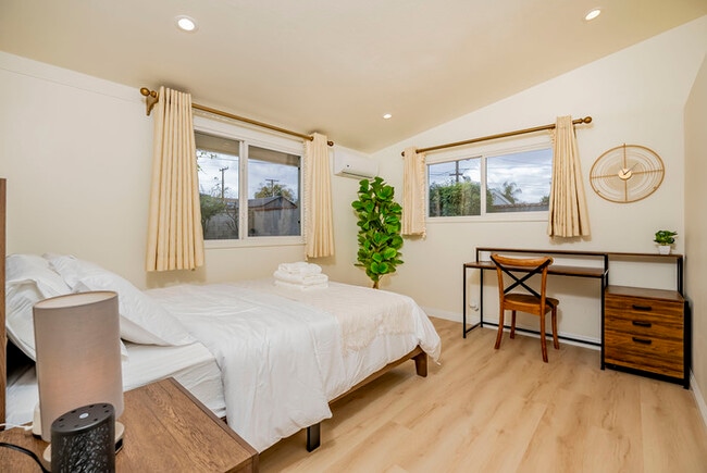 Building Photo - Furnished 3BR Glendora Home | Quiet Retreat + Parking