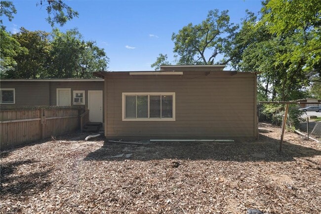 Building Photo - 1012 Barbara Dr