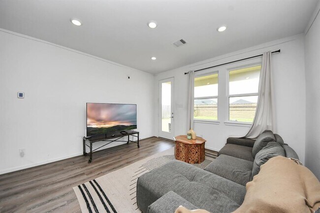 Building Photo - 21630 Heather Elm Dr