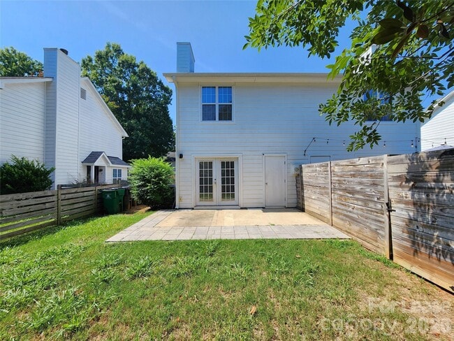 Building Photo - 1525 Briar Creek Rd