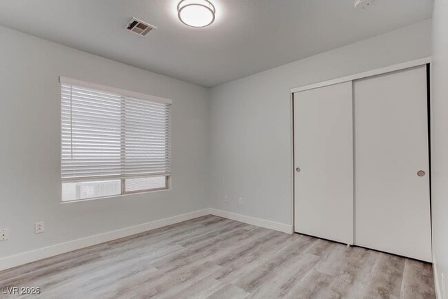 Building Photo - 4899 Lunetto Ave