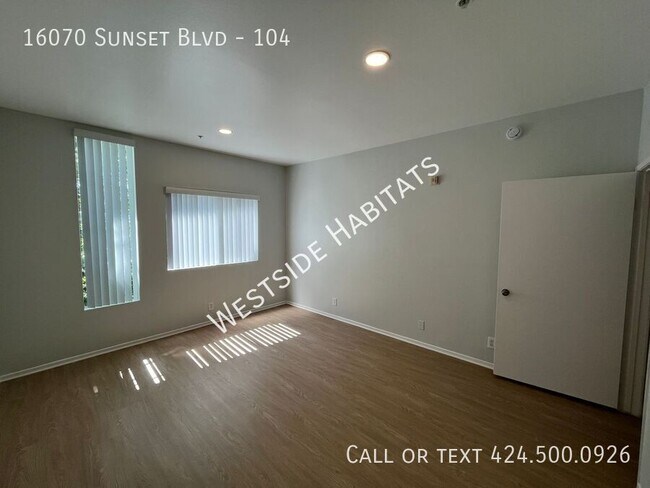 Building Photo - 16070 Sunset Blvd