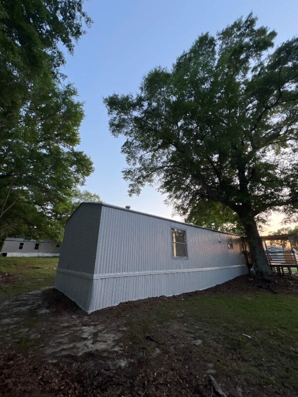 Building Photo - 306 Rockhouse Rd E