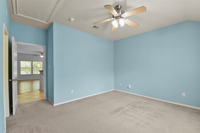 Building Photo - 2711 Polk St