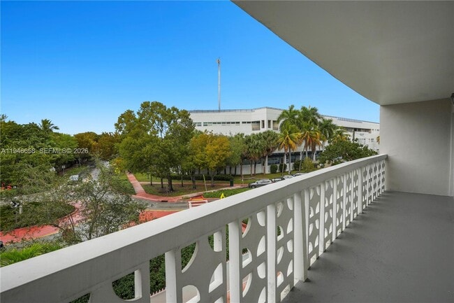 Building Photo - 4141 Nautilus Dr