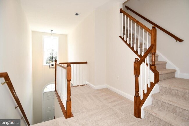 Building Photo - 301 Hillwood Ave