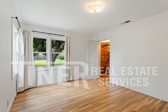 Building Photo - 3726 58th St