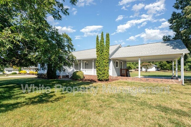 Building Photo - 15716 Youngblood Rd